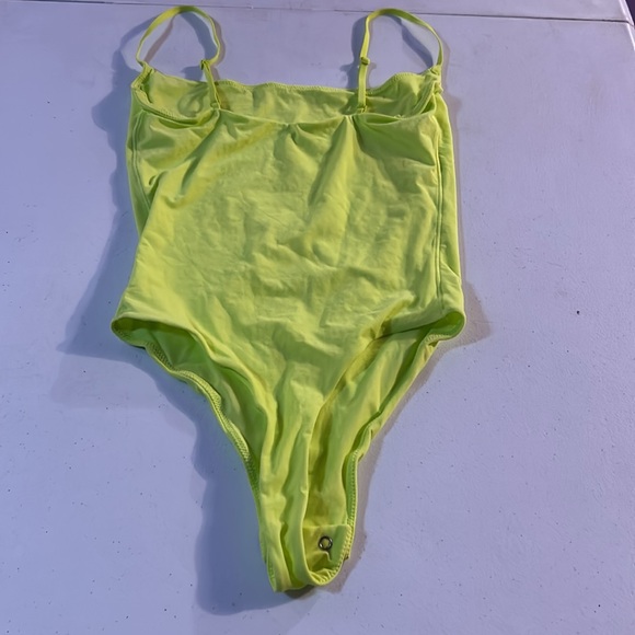 Skims• Tank Bodysuit • • Never Worn • XS• Green • - Picture 2 of 3